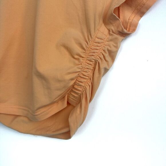 Aritzia TNA Chill Malibu Cropped T-Shirt in Orange Sz Medium - Picture 5 of 8